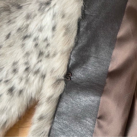 ✨Intrigue✨by Monterey Mills Inc. Siberian Snow Leopard Winter Jacket Size M/L - Picture 6 of 10